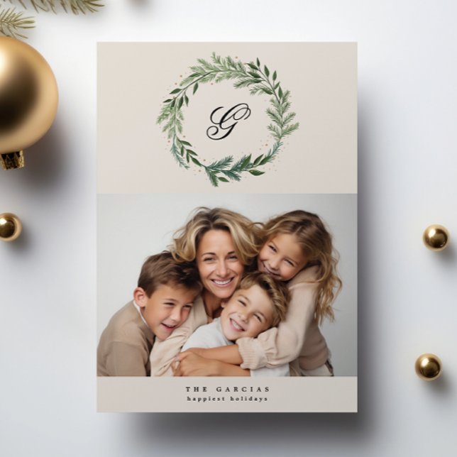 Cartes Pour Fêtes Annuelles Monogramme classique Pine Wreath Photo de Noël (Créateur téléchargé)