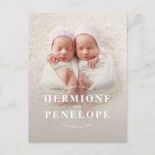 Cartes Pour Fêtes Annuelles Naissance typographique moderne avec jumeaux photo
