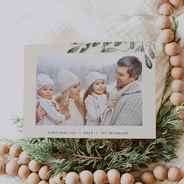 Cartes Pour Fêtes Annuelles Naturellement Joyeux | Élégante photo unique (Créateur téléchargé)