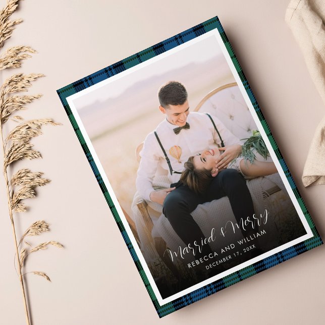Cartes Pour Fêtes Annuelles Noël Nouveau Photo Clan Campbell Tartan (Plaid Married and Merry Christmas Couples Photo Campbell Tartan Card)