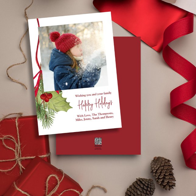Cartes Pour Fêtes Annuelles Noël Vacances hiver Végétation Holly Photo (Merry Christmas Holly red calligraphy script and greenery photo card.)