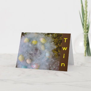 CARTES POUR FÊTES ANNUELLES PRINTEMPS HEUREUX DE PÂQUES AVEC DE JOLIS OEUFS