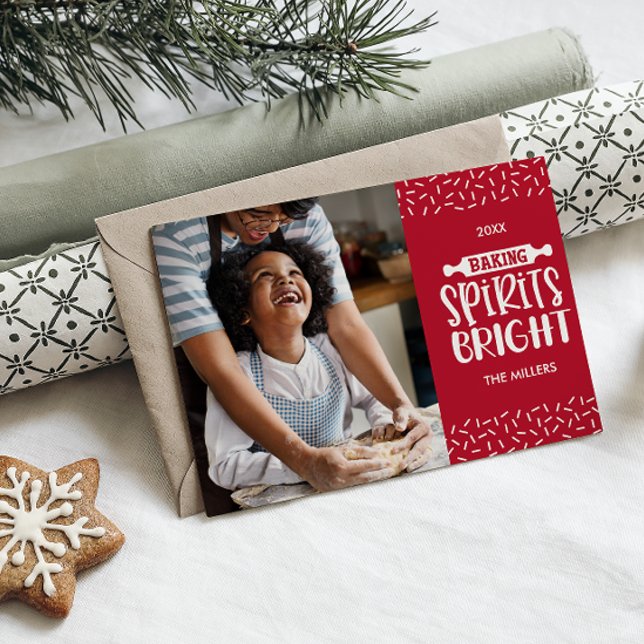 Cartes Pour Fêtes Annuelles Red | Christmas Baking Spiritueux Photo (BAKING SPIRIT BRIGHT PHOTO CARD CONFETTI SEND DIGITAL GREETING CARDS, MAKE BUISCUITS CHRISTMAS )