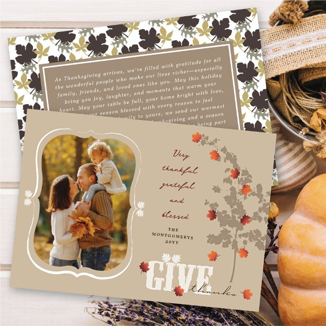 Cartes Pour Fêtes Annuelles Remerciements Tombant Feuille Tree Thanksgiving Ph (Give Thanks Falling Leaves Tree Thanksgiving Photo Holiday Card @ fat_fa_tin)
