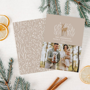 Cartes Pour Fêtes Annuelles Renne élégant dessiné à la main en beige photo nat