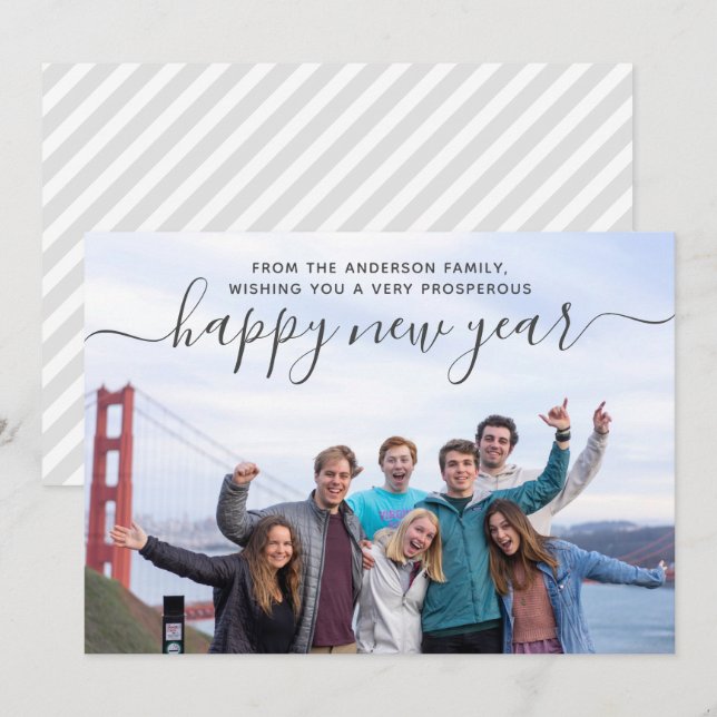 Cartes Pour Fêtes Annuelles Script photo de famille moderne Bonne année (Devant / Derrière)
