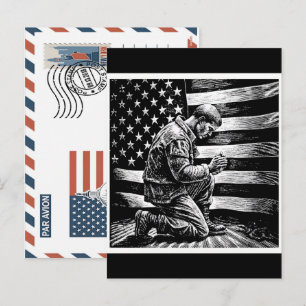 Cartes Pour Fêtes Annuelles Soldat patriotique tenant le drapeau américain Car