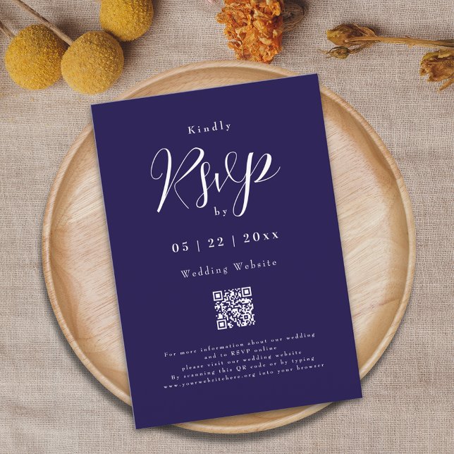 Cartons Réponse Détails du Mariage bleu et blanc de la marine mode (Modern elegant script Navy blue and white wedding rsvp qr code card)