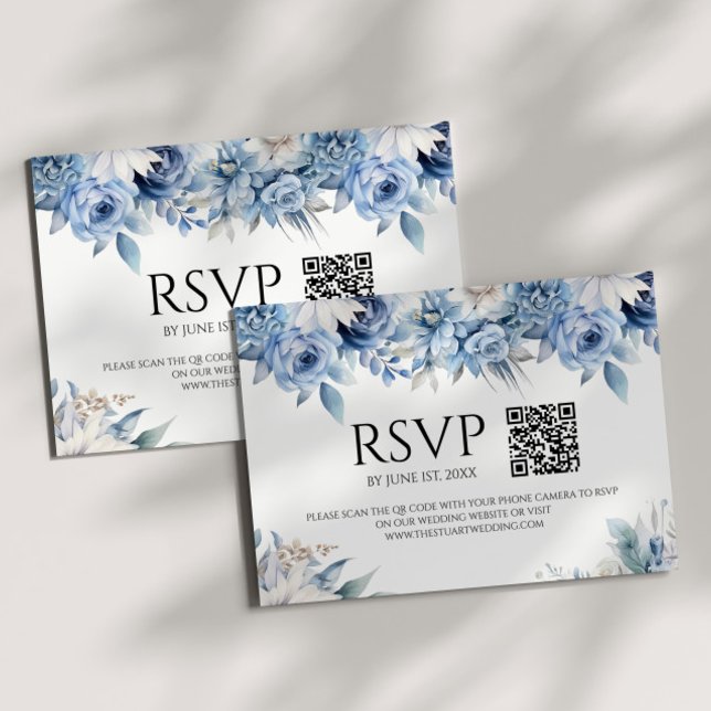 Cartons Réponse Dusty Blue Floral Fleurs Jardin Mariage QR Code (Créateur téléchargé)