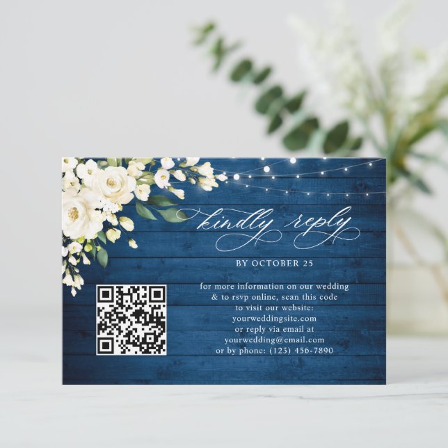 Cartons Réponse Roses blanches Mariage de lanterne en bois bleu Co (Debout devant)