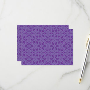 Cartons Réponse Un papier d'emballage blanc avec un motif extensib