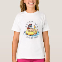 Cartoon am Strand auf aufblasbarem Ring