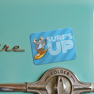 Cartoon-Eisbär mit Cocktail beim Surfen - Surf's U Magnet
