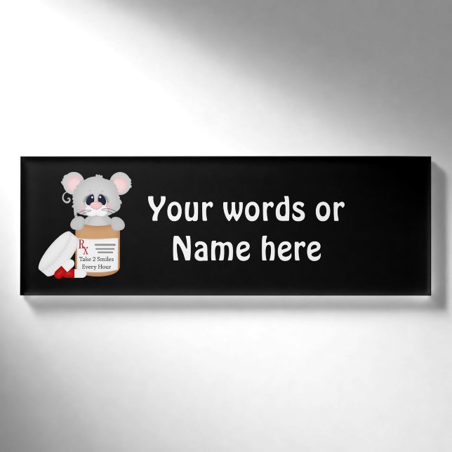 Cartoon-Krankenschwester-Maus hinzufügen Wörter Na Namenschild (Vorderseite)