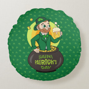 Cartoon leprechaun in einem Topf mit einem Pint Rundes Kissen