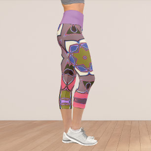 Cartoon Mandala Blume Blau Rosa und Gelb Capri Leggings