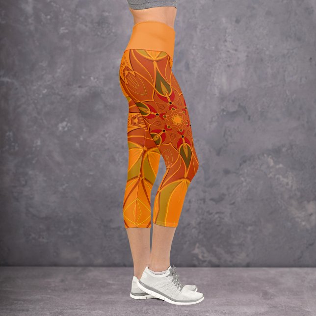 Cartoon Mandala Blume Orange und Rot Capri Leggings (Von Creator hochgeladen)