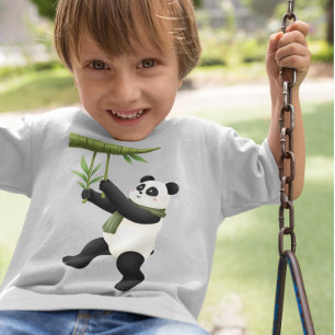 Cartoon Panda - Spielerisches Panda mit Bamboo T-Shirt