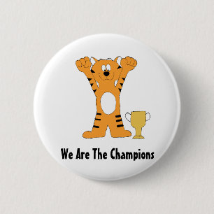 Cartoon Tiger Champion mit Trophäe Button