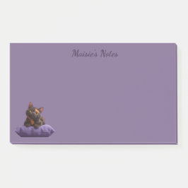 Cartoon Tortoiseshell Kitten auf Lila Polster Post-it Klebezettel