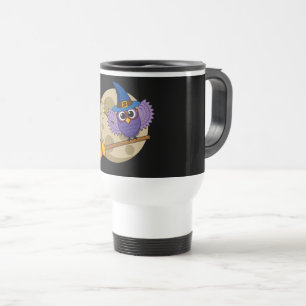 Cartoon Wizard Owl Flying on Broom Reisebecher
