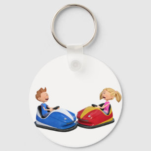 Cartoonjunge und -mädchen in den Boxautos Schlüsselanhänger
