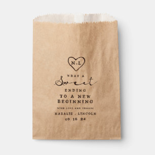 Carved Sweethearts Rustic Wedding a Sweet Ending Geschenktütchen
