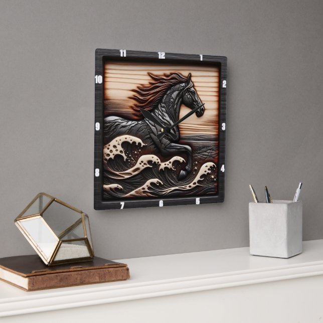 Carved Wave Gallop: Holz aussehendes Pferd Quadratische Wanduhr (Büro)