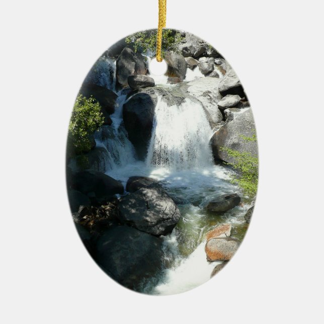 Cascade Falls at Yosemite National Park Keramik Ornament (Vorne)