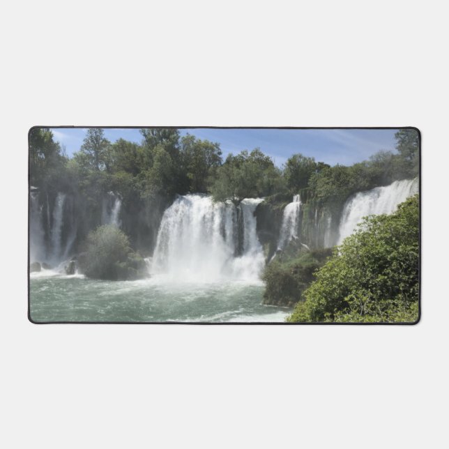 Cascades en Bosnie-Herzégovine sur une (Recto)