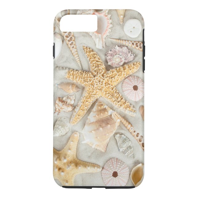 Case-Mate iPhone Coques de plage (A collection of seashells and a starfish scattered on a sandy beach!)