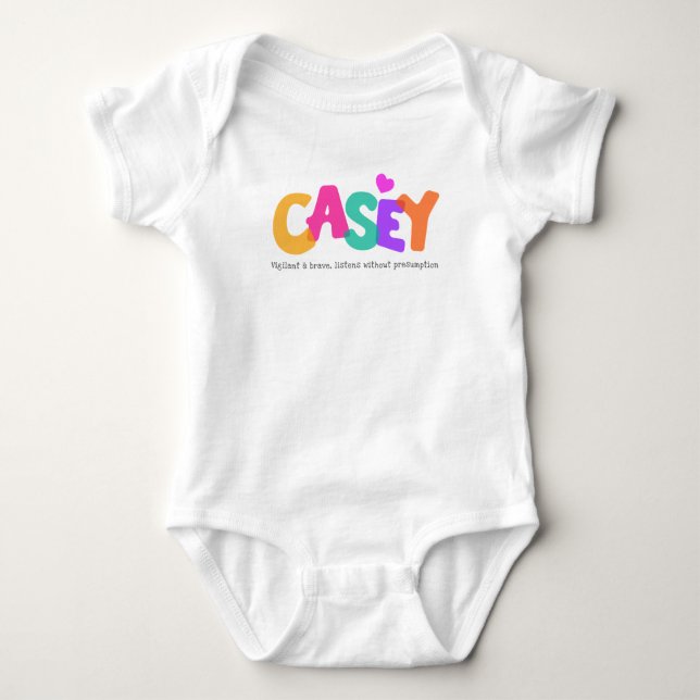Casey Name bedeutet Girls Bubble Briefe Kleidung Baby Strampler (Vorderseite)
