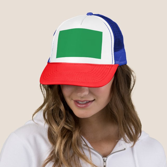 Casquette Arrière - plan vert avec bordure blanche pour Aest (En situation)