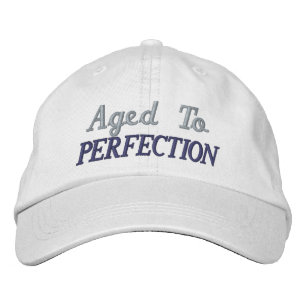 Casquette Brodée Âgé à l'anniversaire de la perfection
