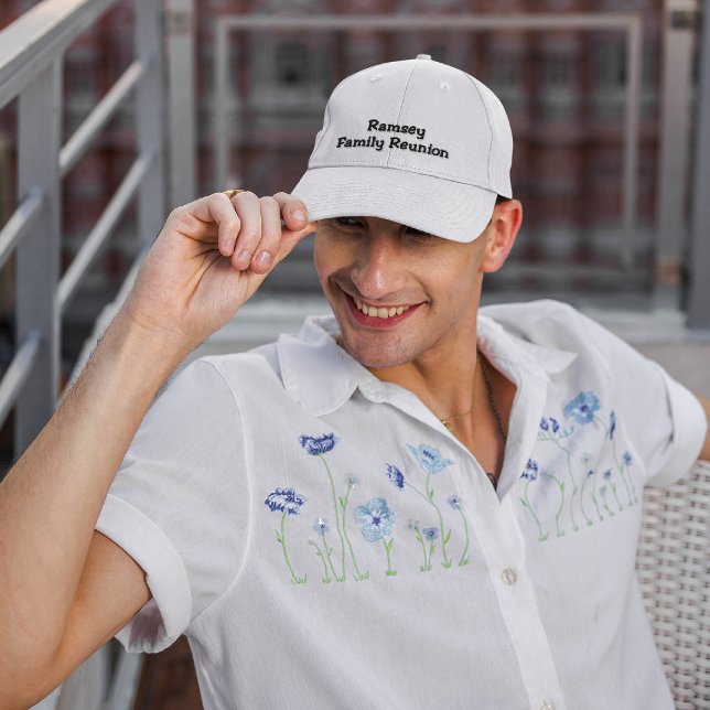 Casquette Brodée Nom sur Blanc, Réunion de famille,  (Créateur téléchargé)