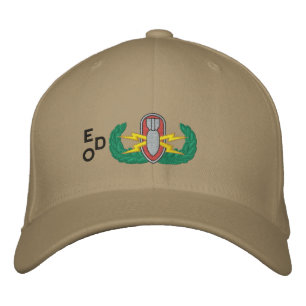 CASQUETTE BRODÉE OEIL