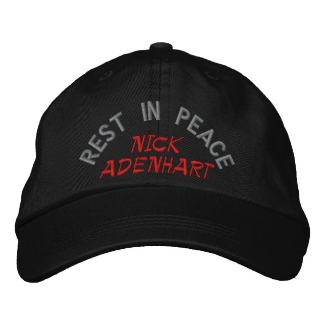 CASQUETTE BRODÉE REPOSE EN PAIX, NICK ADENHART (Devant)