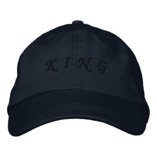 Casquette Brodée texte ROI couleur blanche texte noir Regard époust