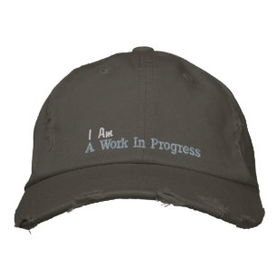 Casquette Brodée Un Travail En Cours Citation Rose Blanc Gris Cute