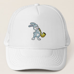 Casquette Bunny en musique avec saxophone
