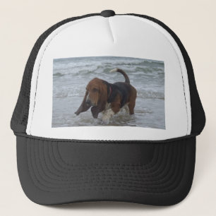 Casquette Chapeau Basset Hound au bord de la mer