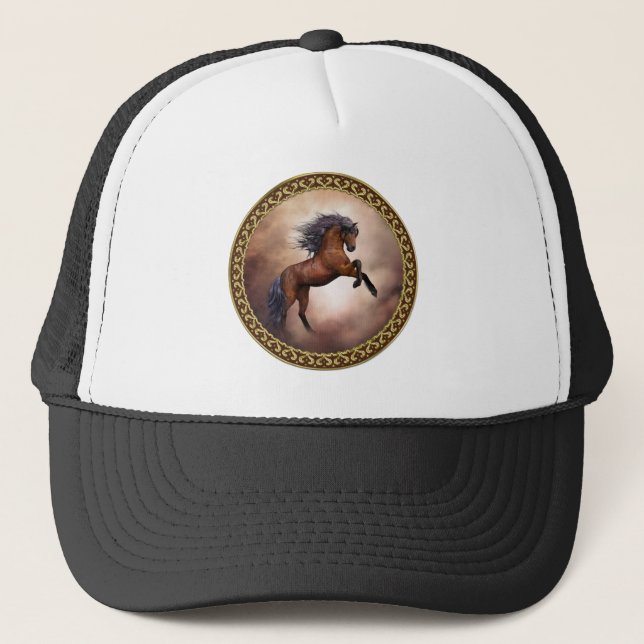 Casquette Cheval brun friésien s'élevant avec des nuages bru (Devant)