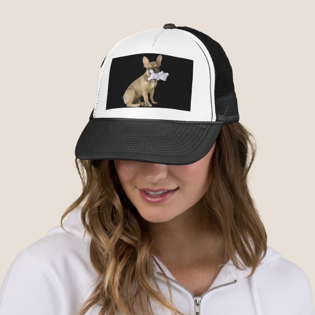 Casquette Chiot Bouledogue Français (En situation)