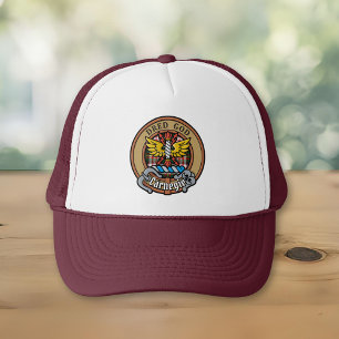 Casquette Clan Carnegie Crest sur la robe Tartan