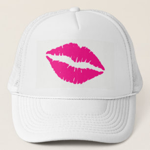 Casquette Col cravate motif baisers rose blanc mignon