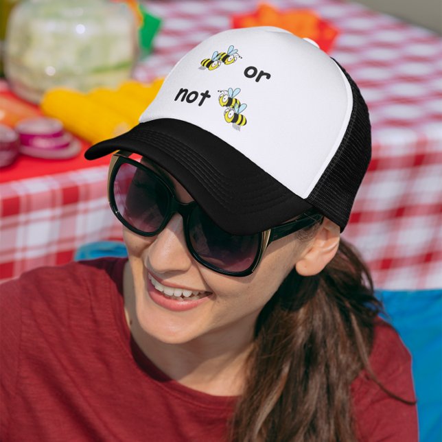 Casquette Deux abeilles ou pas deux (Two Bees or Not Two Bees Trucker Hat)