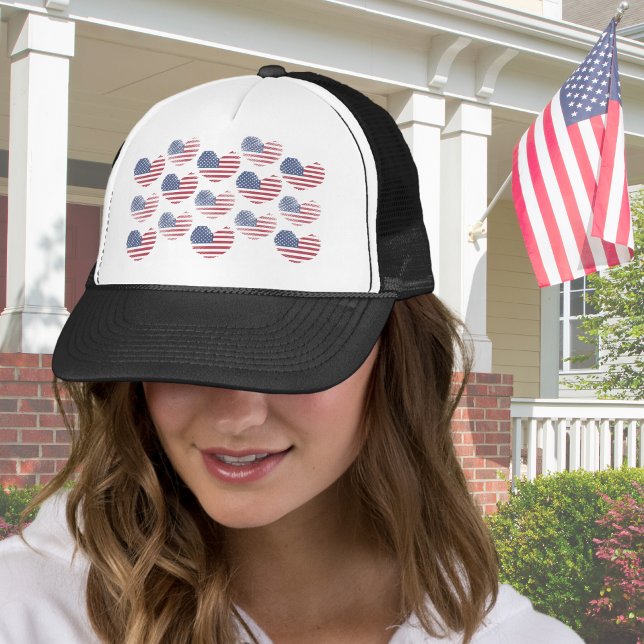 Casquette Drapeau américain Rouge Bleu Patriotique (Cute Patriotic American Flag Rustic Heart Pattern Trucker Hat)