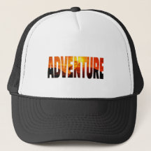 Casquette du coucher de soleil d'aventure