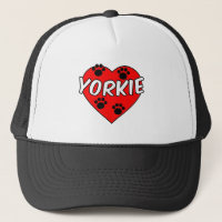 Empreintes de pattes De Chien Yorkie Et Coeur Roug
