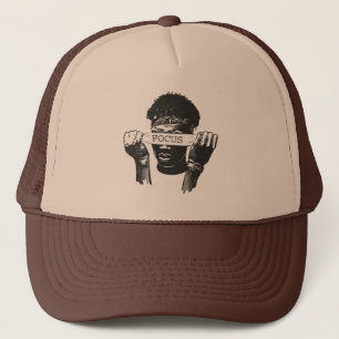 Casquette FOCUS" Urban Streetwear Graphic T-Shirt